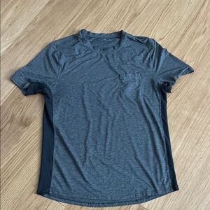 Lululemon Mens Evolution Side Vent in Charcoal Performance Tee size L